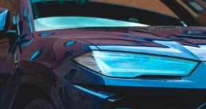 Ils filment une Lamborghini Urus sur le périphérique parisien… l’identité du conducteur les étonne ! (vidéo)