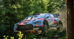 Rallye de Finlande : Fourmaux raconte son immense frustration, un coup du sort a fait basculer son week-end