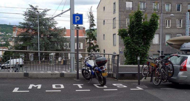  - Se garer à moto restera gratuit dans cette grande ville, grâce au travail de la FFMC