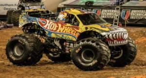 Il transforme une Golf 4 de casse en incroyable Hot Wheels grandeur nature