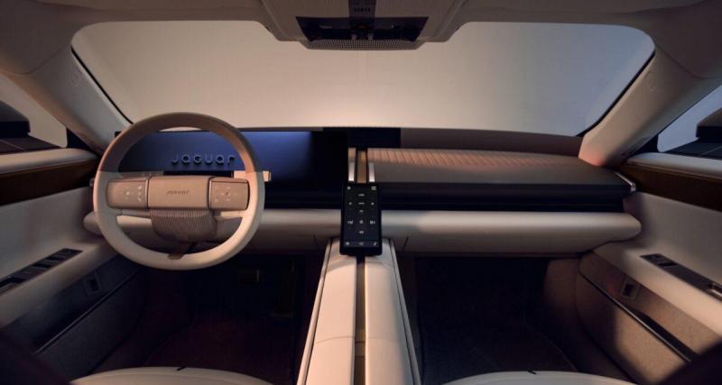 Jaguar dévoile l’intérieur de sa Type 01 avant la présentation complète début octobre