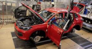 42 000 salariés de moins, la chute de l'industrie auto allemande s'accentue