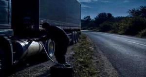 Vous êtes témoin d'un vol de carburant ? Surtout ne faites pas ça