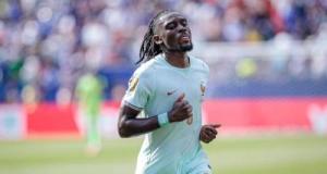 Mercato : Manchester United relance l'offensive pour Manu Koné, la Roma hausse le ton