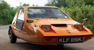 Cette étonnante voiture anglaise à trois roues qui ne ressemblait à aucune autre