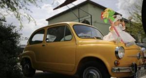Sa voiture est volée avec son bébé à bord : le nourrisson retrouvé abandonné sur un trottoir