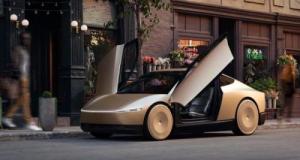 Les employés de Tesla jouent les cobayes avant le lancement du Cybercab