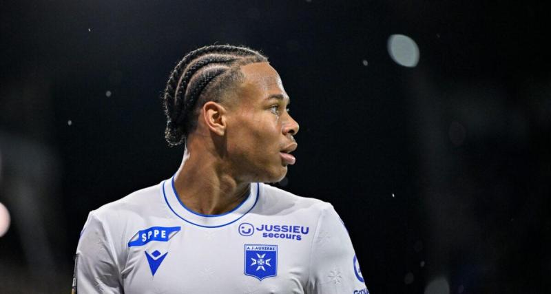 Mercato : Pierre Sage veut faire son marché à Auxerre pour renforcer son entrejeu