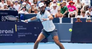Tennis : Novak Djokovic brise le silence sur un choix controversé