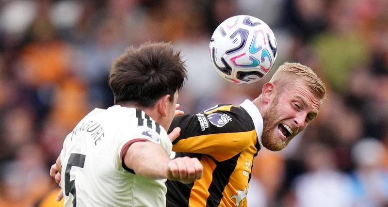  - Manchester United humilié par Hull City, le speaker annonce en plus l'annulation des trains retours !