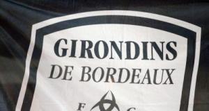 Bordeaux : le maire de la ville incite la FFF à « examiner sans délai un maintien des Girondins en National 1 »