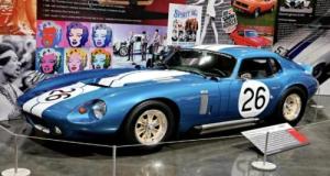 Cette Shelby Cobra Daytona est devenue la voiture américaine la plus chère de l’histoire