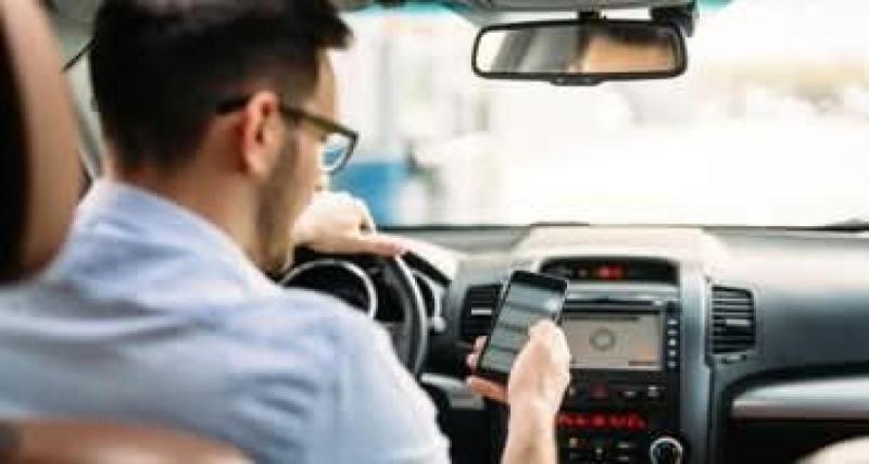 Téléphone au volant : dès le 1er octobre, les conducteurs de la Vienne risquent une suspension de permis automatique ‎