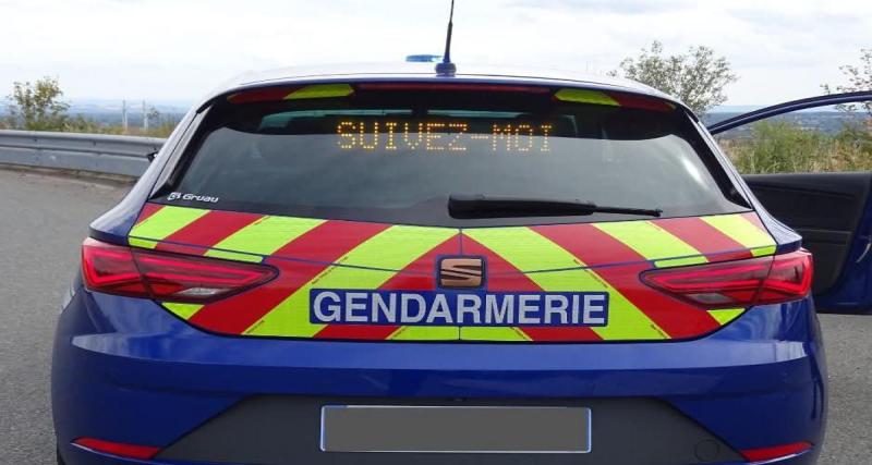  - ‎« J'ai pris le rond-point un peu trop vite » : sa voiture part en tête-à-queue et percute un autre véhicule