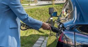 Primes pour les voitures électriques, téléphone au volant, ce qui change pour les automobilistes en septembre 2026