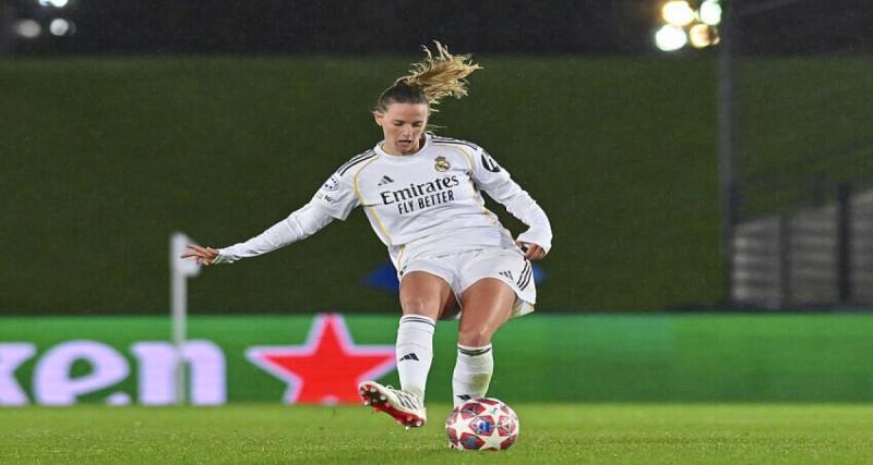  - Foot féminin : la Française Sandie Toletti inscrit un but complètement fou dans le derby madrilène