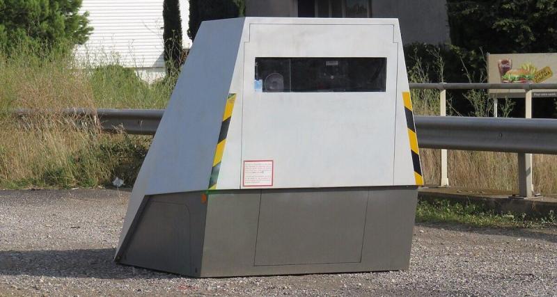 - Ce radar flashe à 30 km/h par derrière à Paris, la colère monte chez les automobilistes