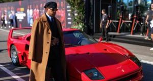 Monza : l'arrivée triomphante de Lewis Hamilton, qui reproduit une photo iconique avec Ferrari