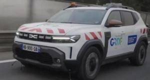 Cette voiture sillonne les rues à la recherche de fuites de gaz sous le bitume