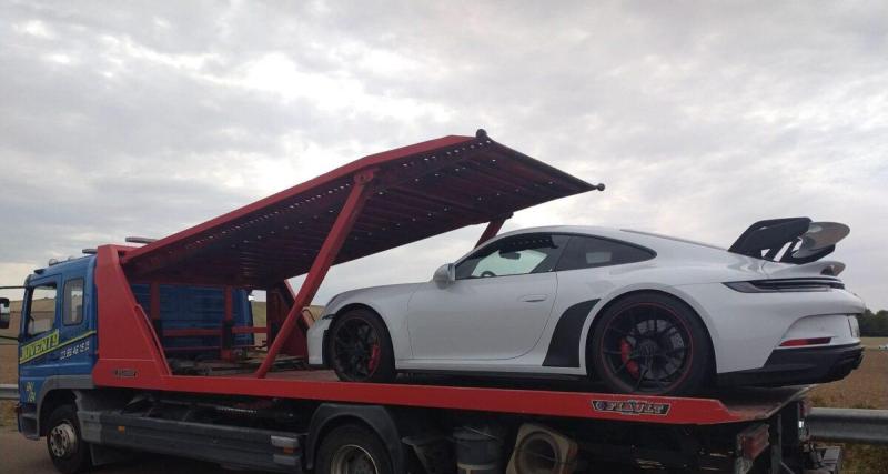 Il pilote sa Porsche 911 GT3 à 199 km/h sur une route à 90 : le radar lui offre une pause forcée… et la fourrière garde la voiture pour cet excès de vitesse