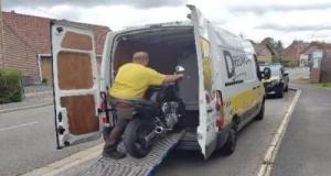 Il roule à 103 km/h en zone 50 : le motard pensait peut-être qu'il était sur circuit… la gendarmerie lui a rappelé la réalité