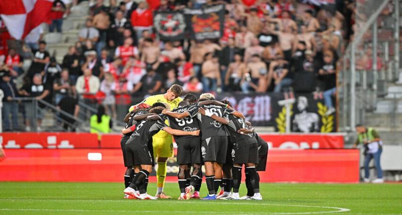  - Ligue 2 (J6) : Reims fait le break à la mi-temps, Dijon et Grenoble mènent...