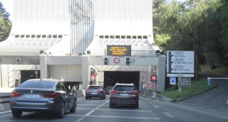 Aveugle et ivre, il parcourt 240 km sur l’autoroute au volant de la voiture de sa compagne