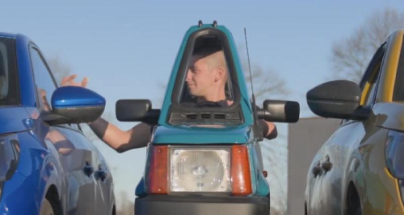 Record du monde de la voiture la plus étroite : elle mesure 50cm de large