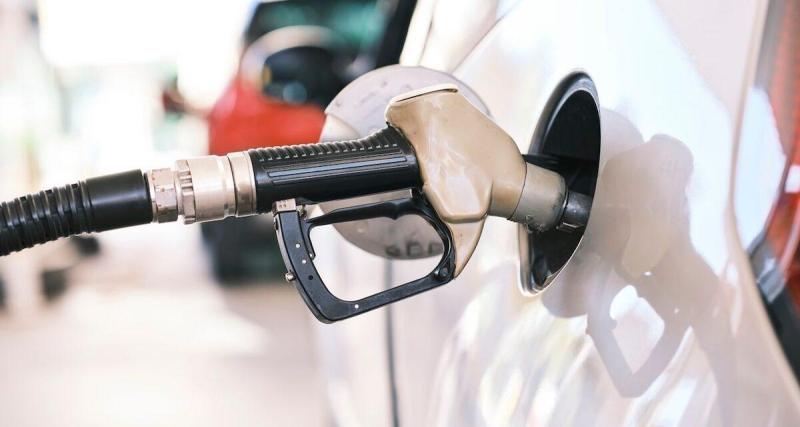 Le diesel à 1,21 €, l'essence à 1,24 €, comment ce prix pourrait être réalité en France