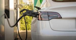 Voiture électrique, 8 % des Européens en veulent mais les ventes montrent autre chose