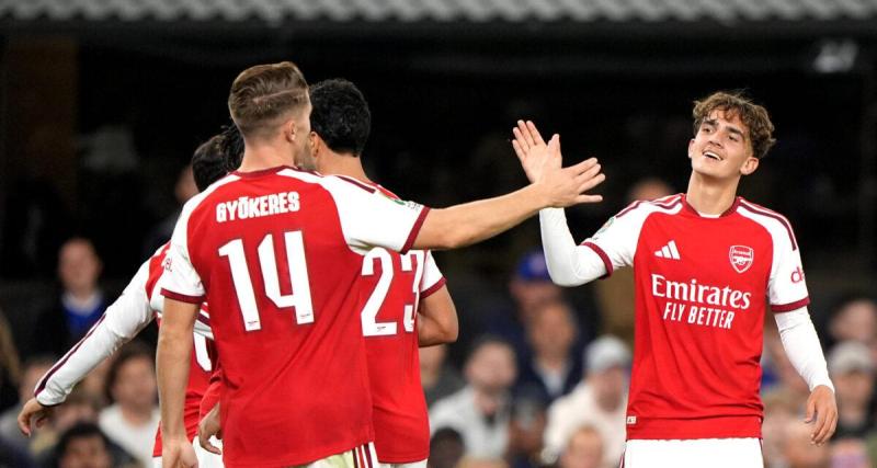  - Arsenal : Dowman rejoint Rooney pour un nouveau record !