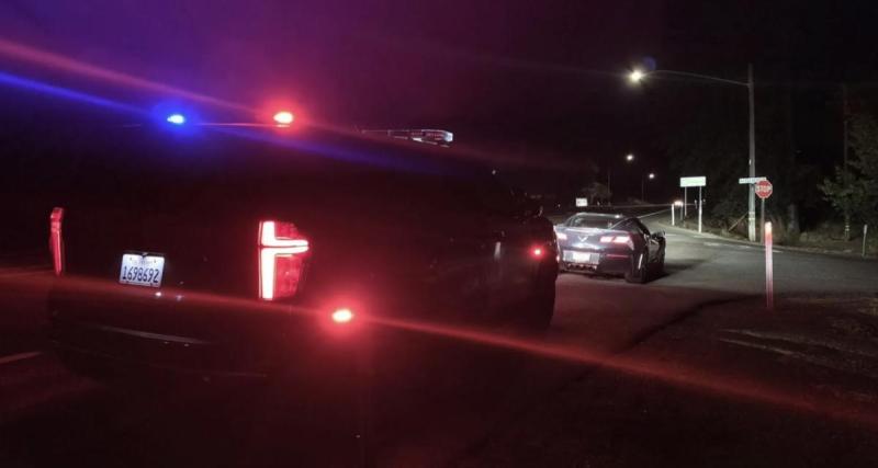 À 17 ans, il est flashé à 198 km/h au volant d’une Corvette : la police prévient immédiatement ses parents