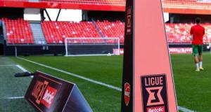 Ligue 3 : QRM recrute un attaquant, Versailles dévoile ses nouveaux maillots