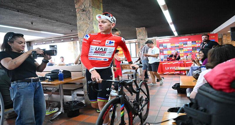  - Cyclisme : la mystérieuse inscription de Tadej Pogacar qui fait réagir UAE