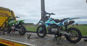 Ils roulent en motos de cross non homologué sur la voie publique, aperçoivent les gendarmes et accélèrent : mauvaise idée