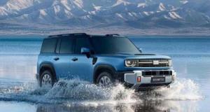 Ce SUV hybride chinois embarque des propulseurs pour se déplacer sur l'eau