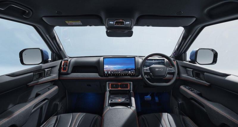  - Ce hacker prend le contrôle d'une voiture connectée, les automobilistes menacés ?