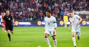 Équipe de France : Kylian Mbappé inscrit le premier but de l’ère Zidane puis sort sur blessure