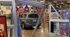 Pour une envie pressante, il défonce un supermarché en voiture pour aller aux toilettes