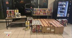 ‎Il transporte 700 pots de tabac sans permis et avec une fausse plaque : la BAC ne l'a pas raté
