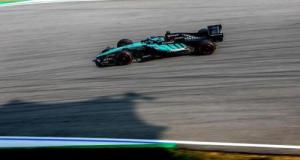 Grand Prix de Bahreïn : Hadjar dans le gravier, Hamilton à l’arrêt, c’est le chaos total à Sepang