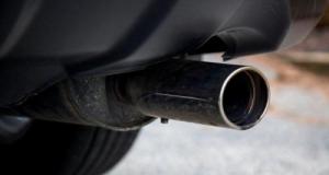 Les voitures thermiques passent sous les 50 % de parts de marché à l'échelle mondiale