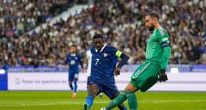 Equipe de France : Dembélé prend cher, un champion du monde 1998 vole à son secours