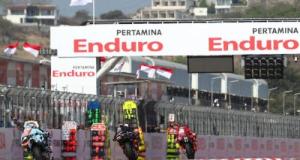 MotoGP – Indonésie : Marc Marquez sort du chaos pour s'offrir le sprint