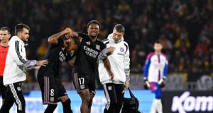 Ligue 1 : l’OL confirme une grosse tuile pour Loïs Openda et fustige l’arbitrage dans un communiqué