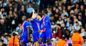 Le PSG s’impose 4-2 à Manchester City et reste en tête de la Ligue des champions