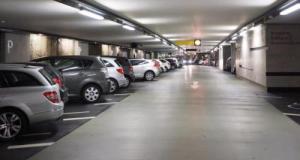 96 € à Paris, 26 € à Montpellier, ces villes où se garer coûte le plus cher pendant les vacances de la Toussaint