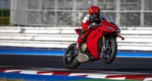 Nouvelle Ducati V4 Panigale 2027, elle vous fera gagner du temps...