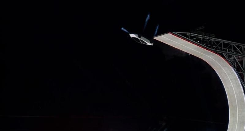 Elon Musk dévoile une Tesla volante : le Roadster réalise des cascades dignes d’un film d’action