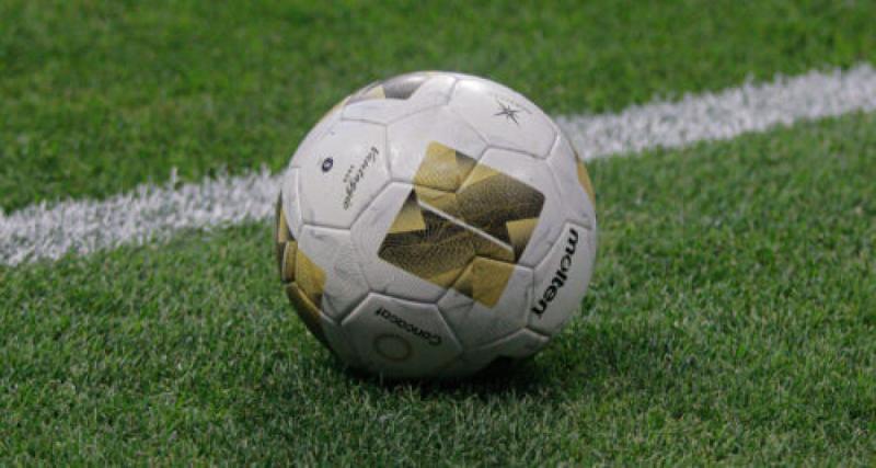 VIDEO - INSOLITE : l'incroyable penalty tiré durant un match de Coupe des Caraïbes